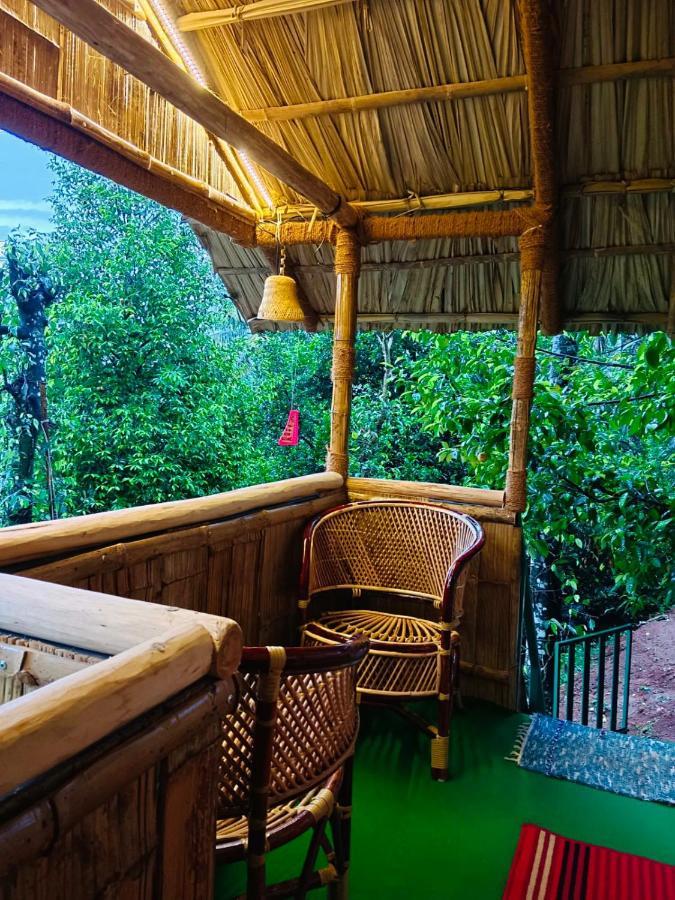 Fab - Bamboo Hut With Open Shower Munnar Exterior foto
